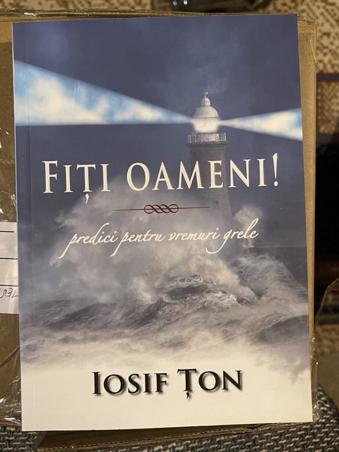 fiti oameni
