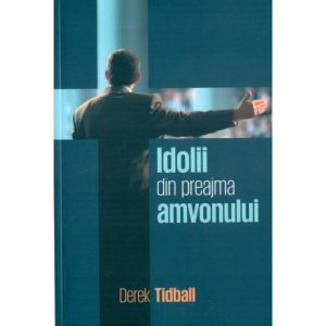 idolii din preajma amvonului