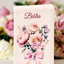 Biblia handmade, model 8, coperta de catifea, flexibila, cu panglică, marime medie, margini aurii, index, cuv. lui Isus cu rosu