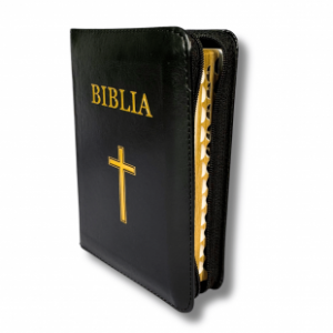 Biblie marime mica, din piele ecologica, culoare neagra, fermoar, index, margini aurii, cuv. Isus rosu 